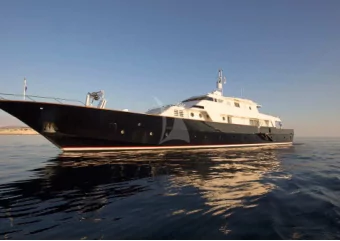 LIBRA Y Length : 42.50 metres (139' 5&quot;)  With the owner a keen art collector, charter guests
