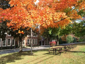 Student Assessment  in Scarsdale  Education Report  October 2015  Dr. Madhabi Chatterji  T  eachers