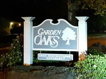 TABLE OF CONTENTS  I. What is a d  deed restr  tricti  tion  on  II. Who is  s involved  d in