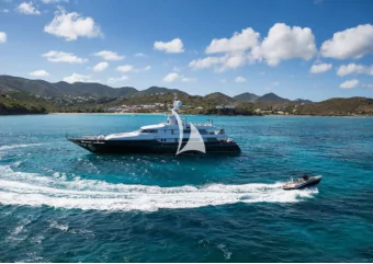 MARIU Length : 49.90 metres (163' 9&quot;)  shaded for sunbathing or an afternoon nap. The Jacuzzi