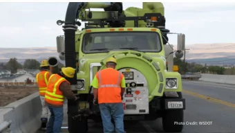 Photo Credit: WSDOT  Catch Basin Effectiveness  Study  Jene Colton, King County  Stormwater Work